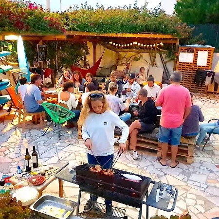 Sandycamps Surf House * Baleal