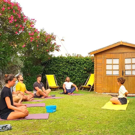 Casa de hóspedes Sandycamps Surf House *