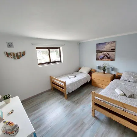 Sandycamps Surf House Konukevi *