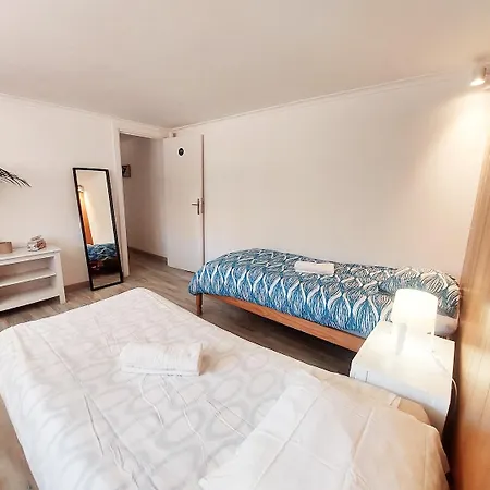 Casa de hóspedes Sandycamps Surf House