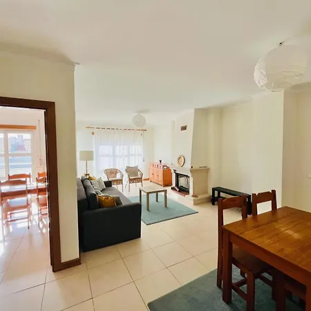 Casa de hóspedes Sandycamps Surf House *