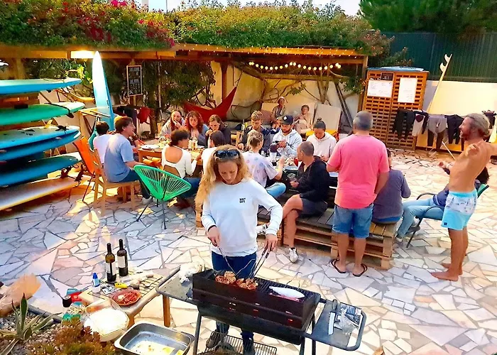 Sandycamps Surf House * Baleal