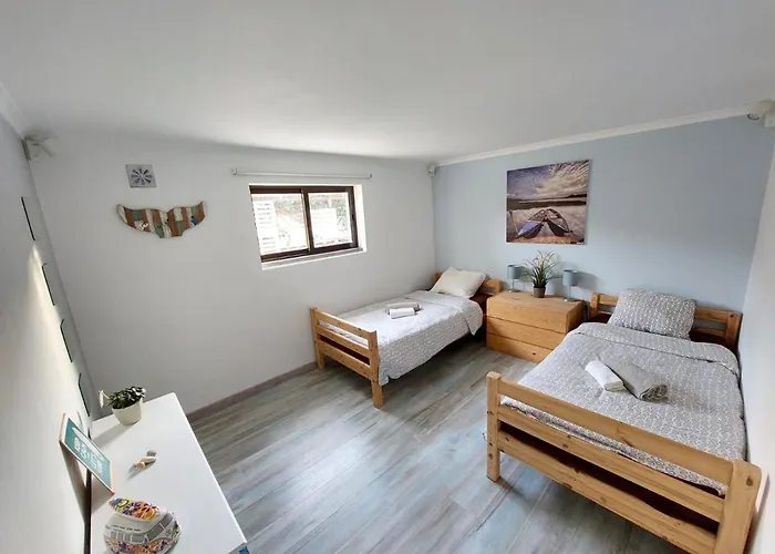 Sandycamps Surf House Casa de hóspedes *