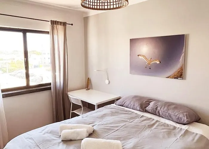 Sandycamps Surf House Casa de hóspedes *